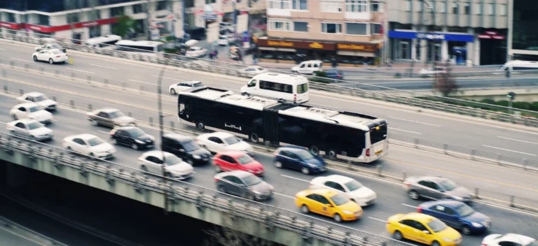 autobus czy autokar kluczowe różnice